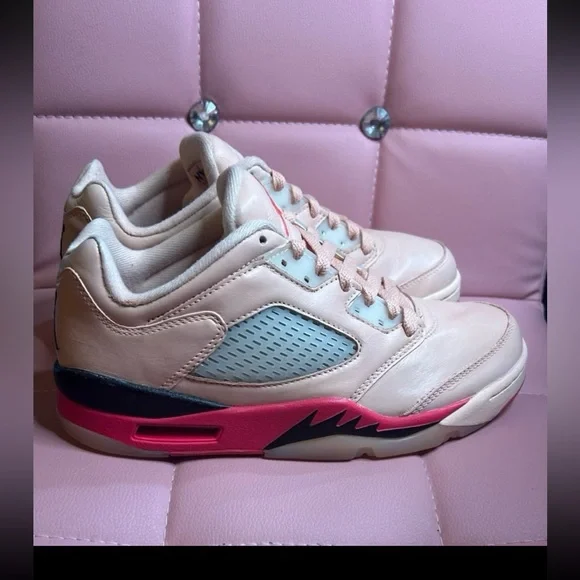 Nike Air Jordan 5 Retro Low Arctic Pink Womens Sneakers DA8016-806 Size 7.5 - Picture 6 of 8